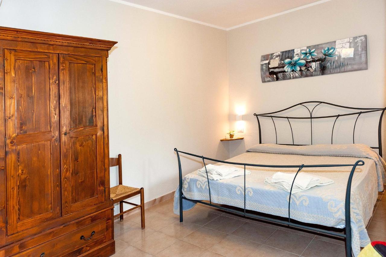 Lu Lioni Rooms San Teodoro  Εξωτερικό φωτογραφία