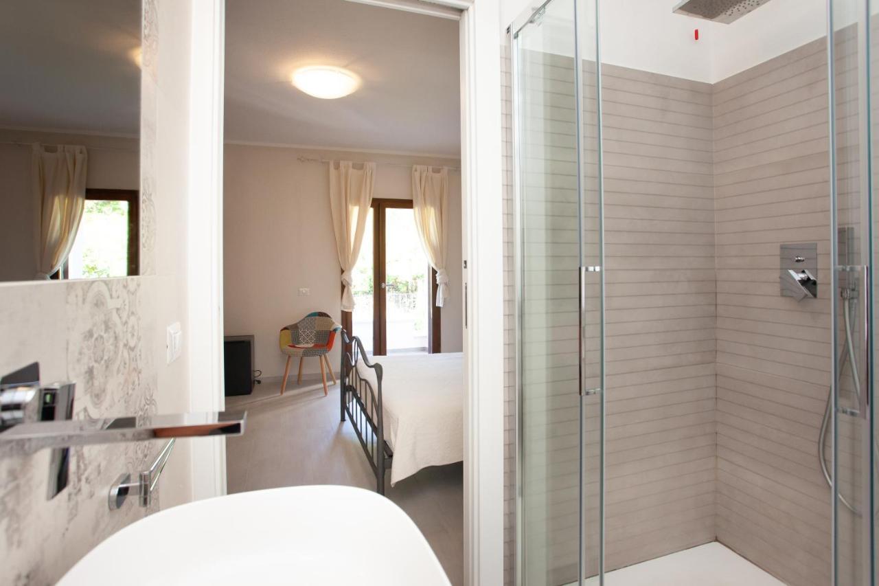 Lu Lioni Rooms San Teodoro  Εξωτερικό φωτογραφία