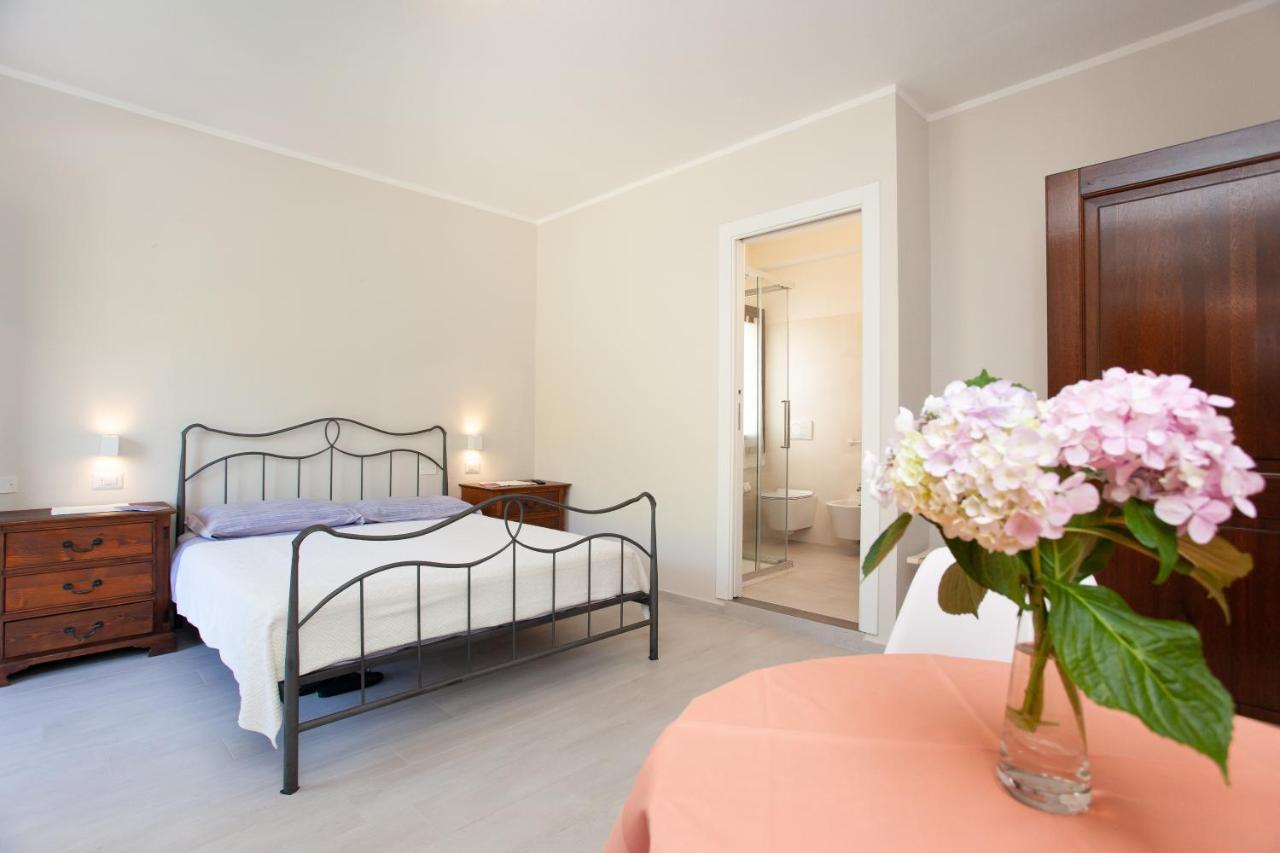 Lu Lioni Rooms San Teodoro  Εξωτερικό φωτογραφία