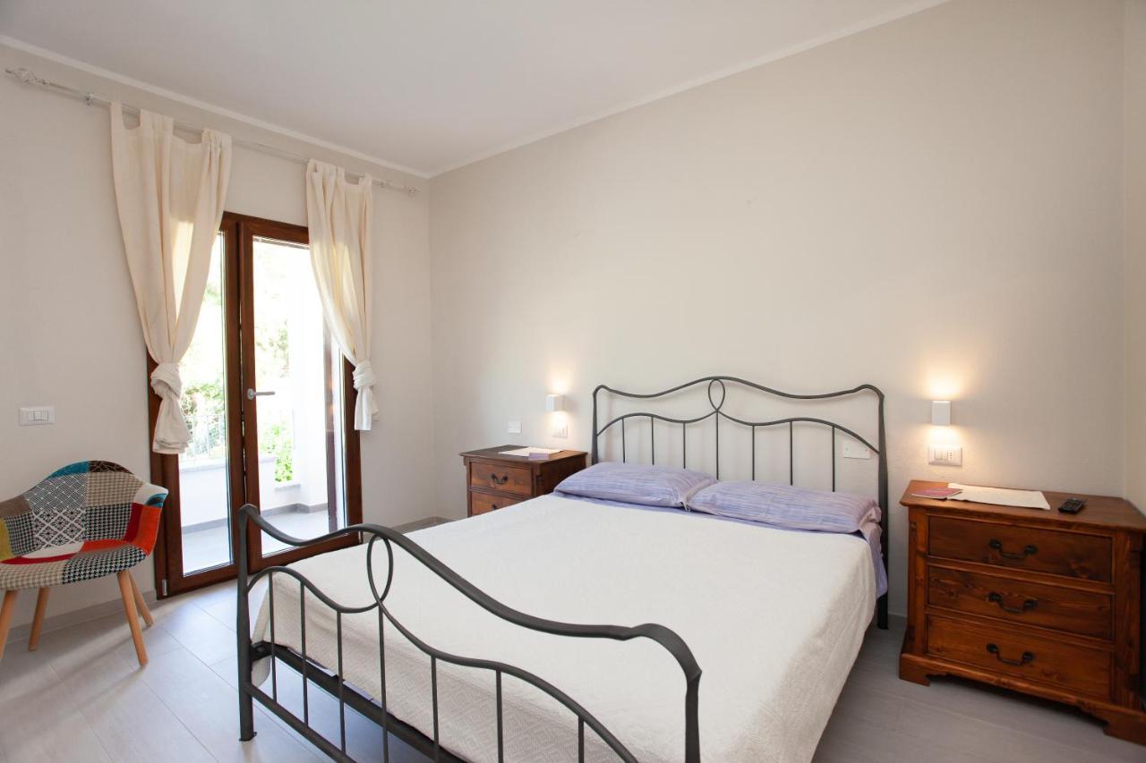 Lu Lioni Rooms San Teodoro  Εξωτερικό φωτογραφία