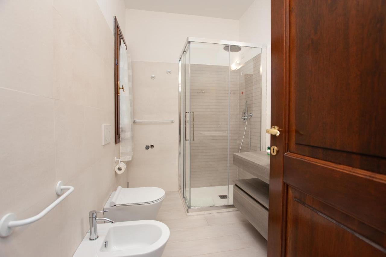 Lu Lioni Rooms San Teodoro  Εξωτερικό φωτογραφία