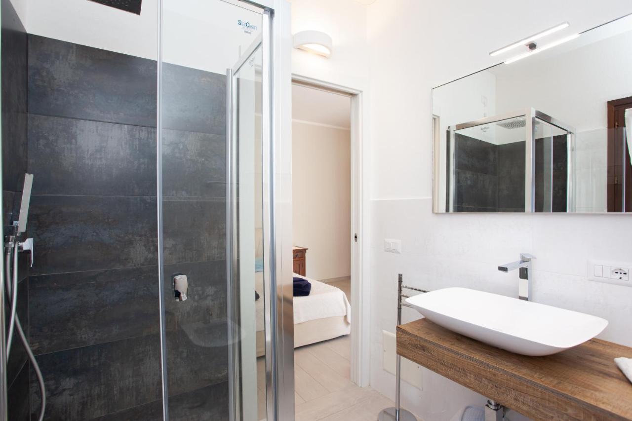 Lu Lioni Rooms San Teodoro  Εξωτερικό φωτογραφία